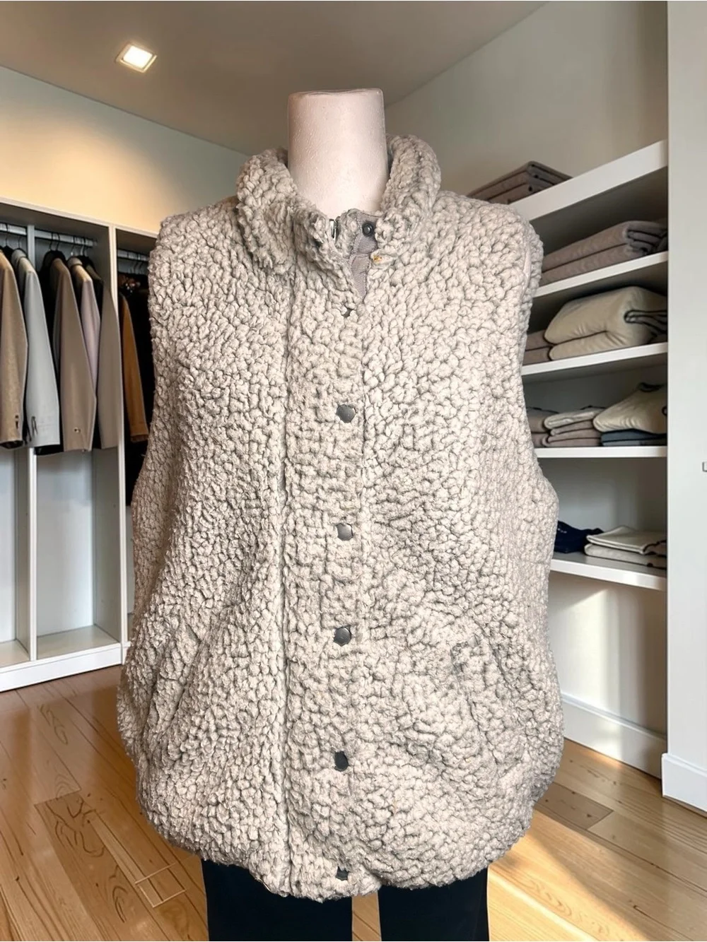 Thread & Supply Sherpa Vest Women's Medium Light Gray Cream